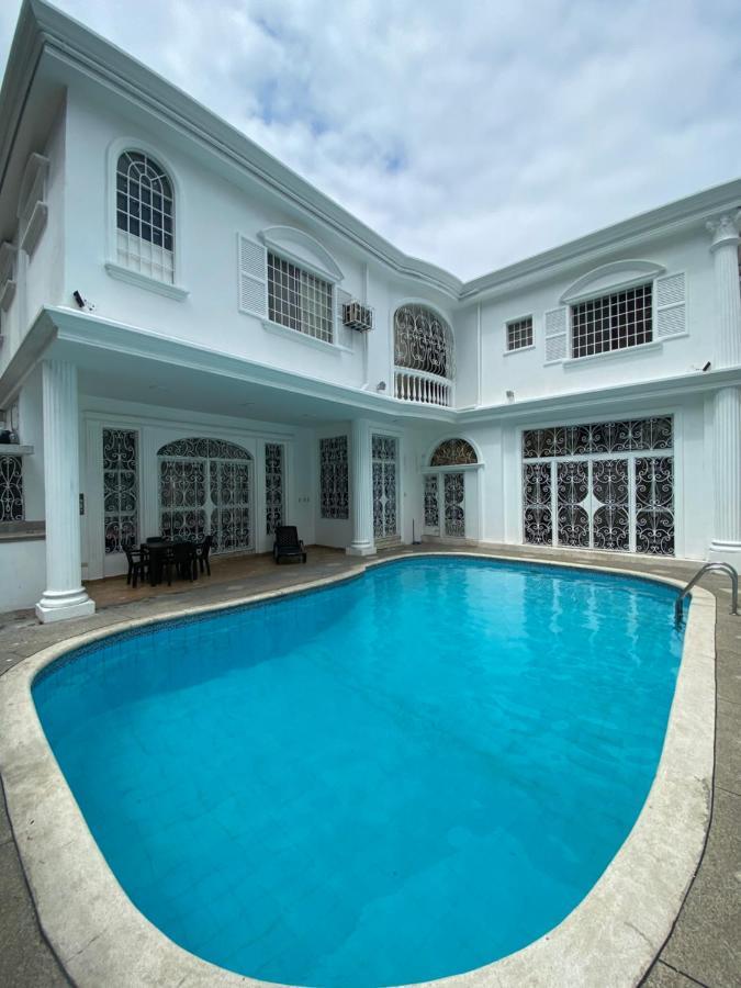 White House Apartment Guayaquil Bagian luar foto